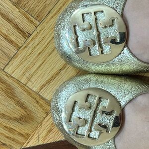 Metallic gold Tory Burch size 11 Reva ballet flat